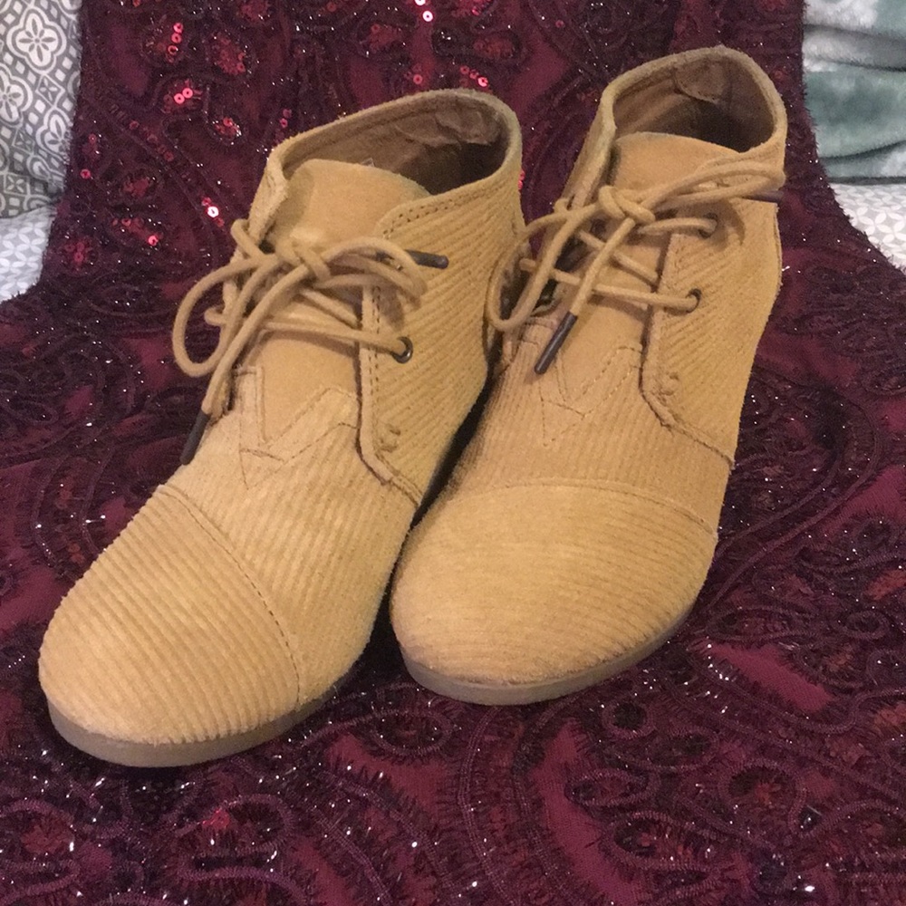 TOMS suede wedges